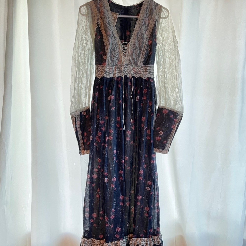 Gunne Sax RARE vintage 1970s floral & lace dress